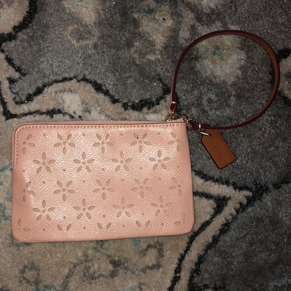 Small Coach Light Pink Wristlet - Picture 2 of 3